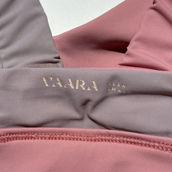 Vaara two-toned Pink Purple sports bra | Removable cups | Size small - Picture 3 of 3